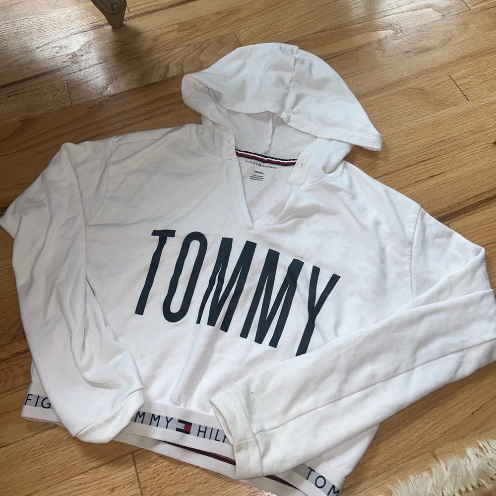 Tommy Hilfiger Small Cropped Hoodie